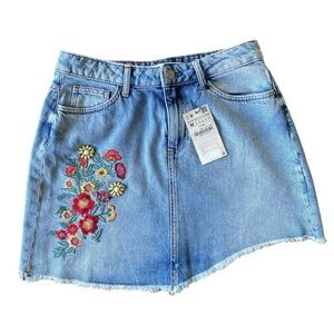 Zara 100% Cotton basic denim z1975 embroidered mini skirt high low size M